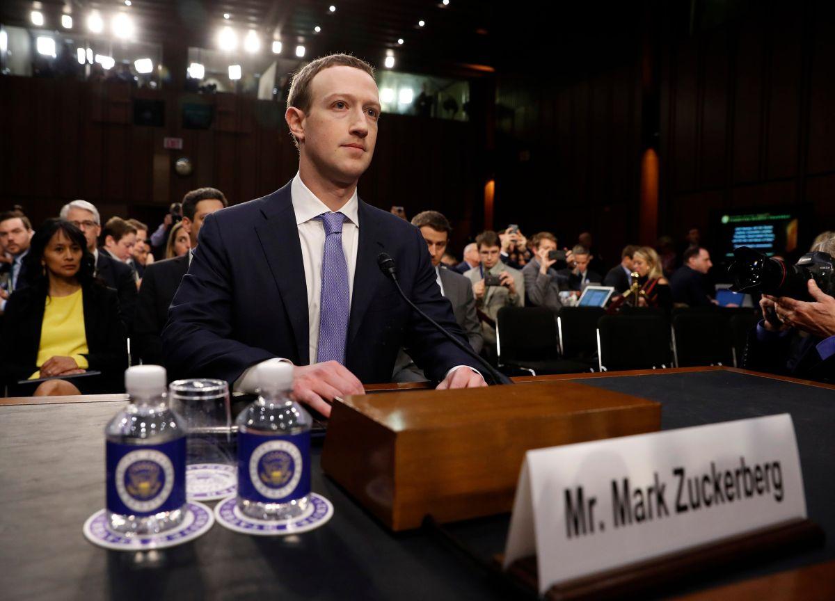 Основатель Facebook Марк Цукерберг заявил, что соцсеть хочет ввести дополнительные параметры конфиденциальности, позволяющие удалить файлы cookies и истории просмотров